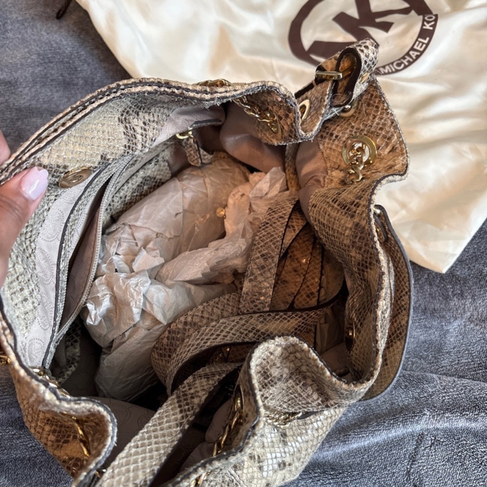 Michael Kors Tan Snake Print Shoulder Bag - Picture 5 of 5